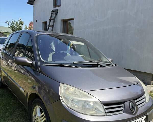Серый Рено Сценик, объемом двигателя 2 л и пробегом 270 тыс. км за 4000 $, фото 1 на Automoto.ua