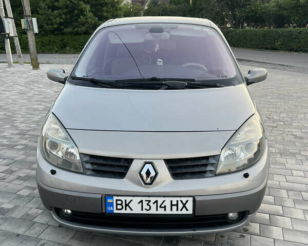Серый Рено Сценик, объемом двигателя 1.99 л и пробегом 203 тыс. км за 4950 $, фото 1 на Automoto.ua