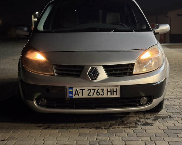 Серый Рено Сценик, объемом двигателя 1.9 л и пробегом 300 тыс. км за 3299 $, фото 1 на Automoto.ua