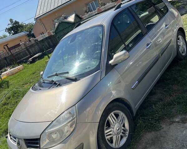 Сірий Рено Сценік, об'ємом двигуна 2 л та пробігом 300 тис. км за 4300 $, фото 1 на Automoto.ua