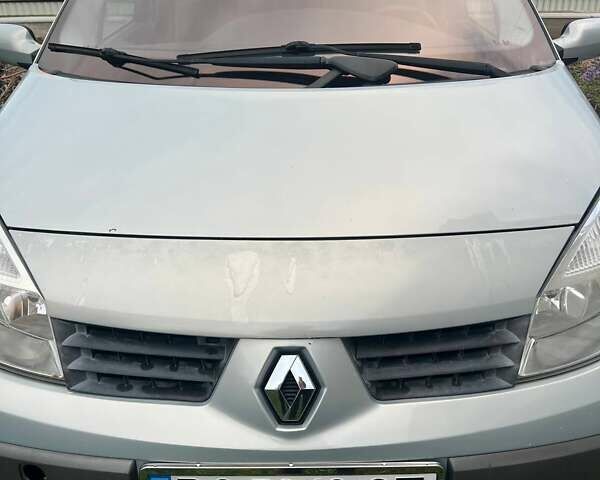 Рено Сценик 2004 в Подгайцах на Automoto.ua Серый Рено Сценик, объемом двигателя 1.6 л и пробегом 287 тыс. км за 4000 $, фото 1 на Automoto.ua