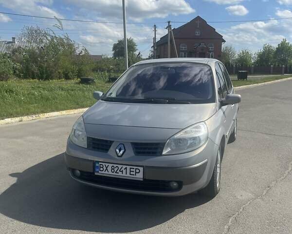Серый Рено Сценик, объемом двигателя 2 л и пробегом 171 тыс. км за 3700 $, фото 1 на Automoto.ua