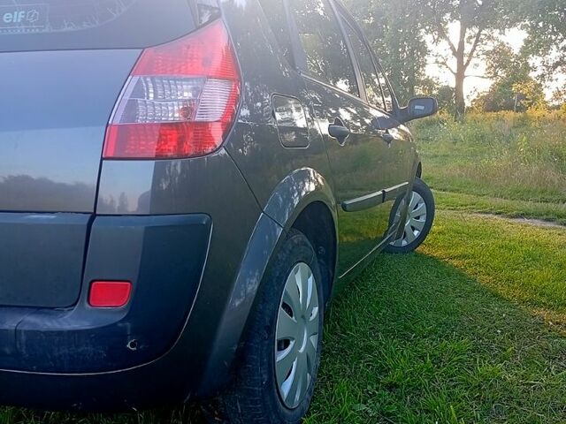 Серый Рено Сценик, объемом двигателя 1.6 л и пробегом 200 тыс. км за 3500 $, фото 1 на Automoto.ua