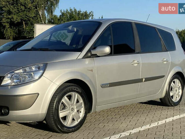 Серый Рено Сценик, объемом двигателя 2 л и пробегом 261 тыс. км за 4600 $, фото 1 на Automoto.ua