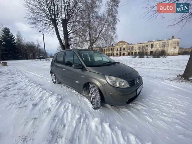 Серый Рено Сценик, объемом двигателя 2 л и пробегом 240 тыс. км за 4650 $, фото 1 на Automoto.ua