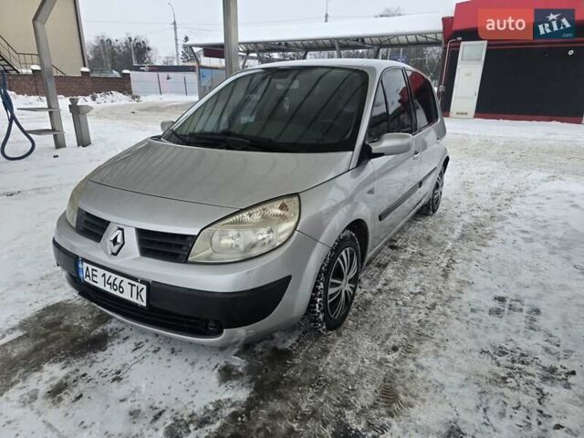 Серый Рено Сценик, объемом двигателя 1.6 л и пробегом 315 тыс. км за 3200 $, фото 1 на Automoto.ua