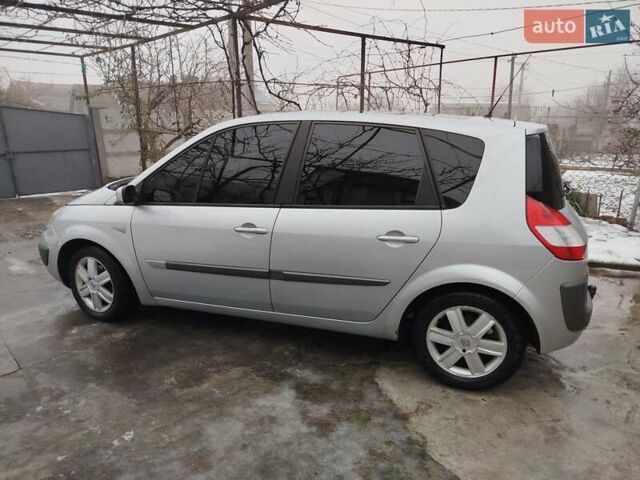 Сірий Рено Сценік, об'ємом двигуна 1.6 л та пробігом 221 тис. км за 5000 $, фото 1 на Automoto.ua