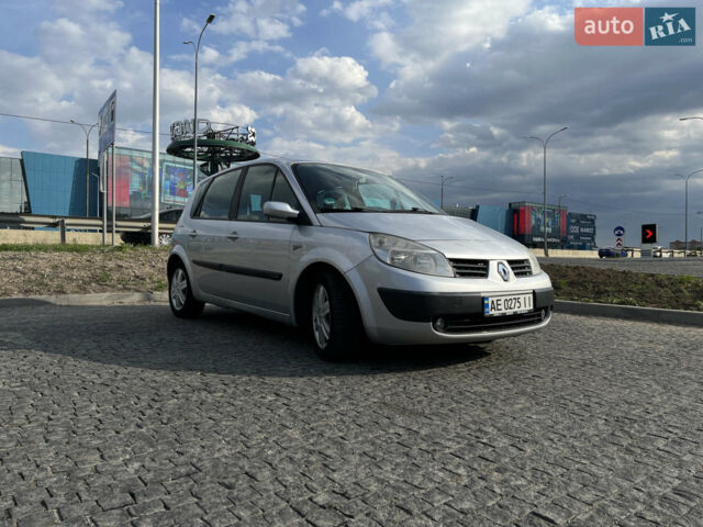Серый Рено Сценик, объемом двигателя 1.6 л и пробегом 235 тыс. км за 4800 $, фото 1 на Automoto.ua