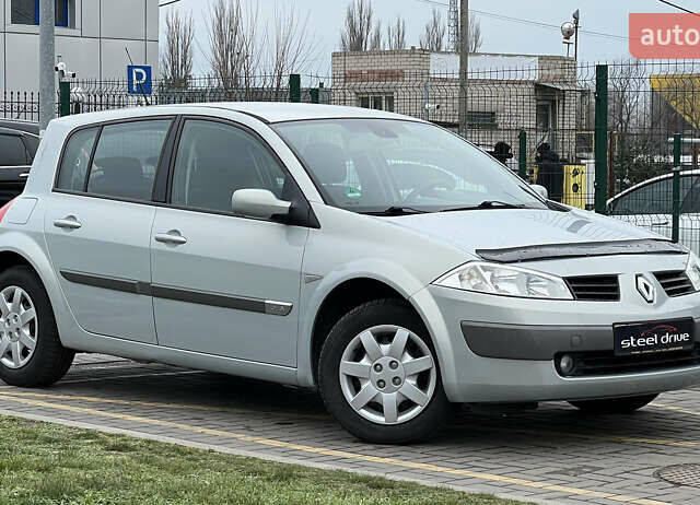 Серый Рено Сценик, объемом двигателя 1.4 л и пробегом 107 тыс. км за 6199 $, фото 1 на Automoto.ua