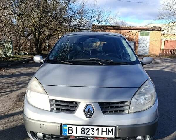Серый Рено Сценик, объемом двигателя 1.6 л и пробегом 227 тыс. км за 5400 $, фото 1 на Automoto.ua