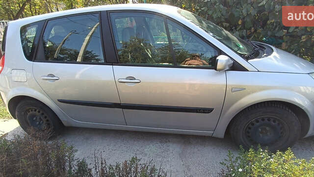 Сірий Рено Сценік, об'ємом двигуна 1.6 л та пробігом 130 тис. км за 5500 $, фото 1 на Automoto.ua