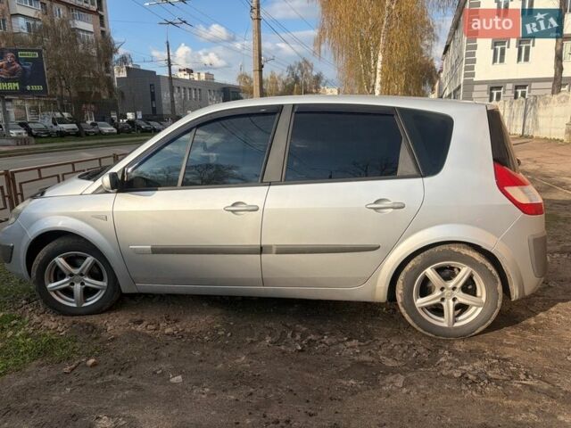 Серый Рено Сценик, объемом двигателя 1.6 л и пробегом 210 тыс. км за 4100 $, фото 1 на Automoto.ua