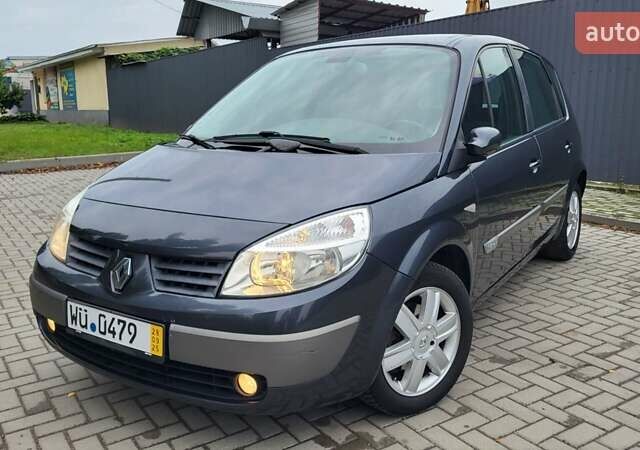 Серый Рено Сценик, объемом двигателя 1.6 л и пробегом 212 тыс. км за 5600 $, фото 1 на Automoto.ua