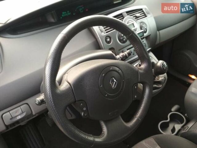 Сірий Рено Сценік, об'ємом двигуна 2 л та пробігом 318 тис. км за 5100 $, фото 1 на Automoto.ua