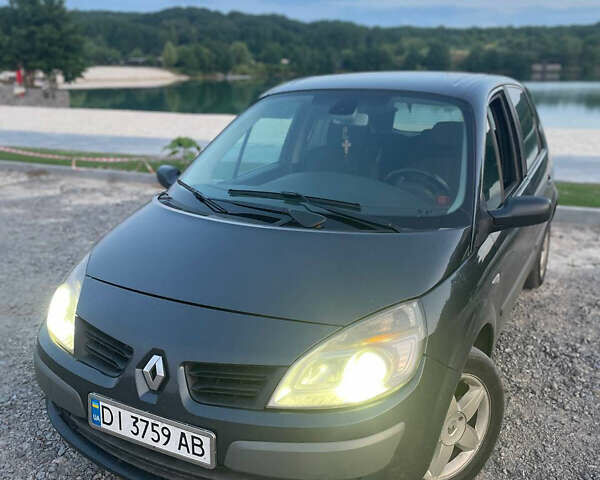 Рено Сценик 2006 в Виннице на Automoto.ua Серый Рено Сценик, объемом двигателя 1.5 л и пробегом 335 тыс. км за 5500 $, фото 1 на Automoto.ua
