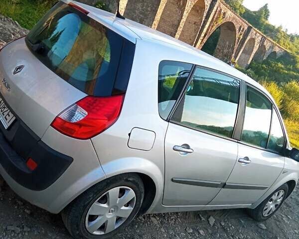 Серый Рено Сценик, объемом двигателя 1.46 л и пробегом 345 тыс. км за 5499 $, фото 1 на Automoto.ua