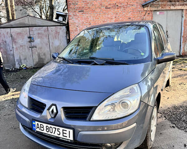 Серый Рено Сценик, объемом двигателя 1.6 л и пробегом 204 тыс. км за 5500 $, фото 1 на Automoto.ua