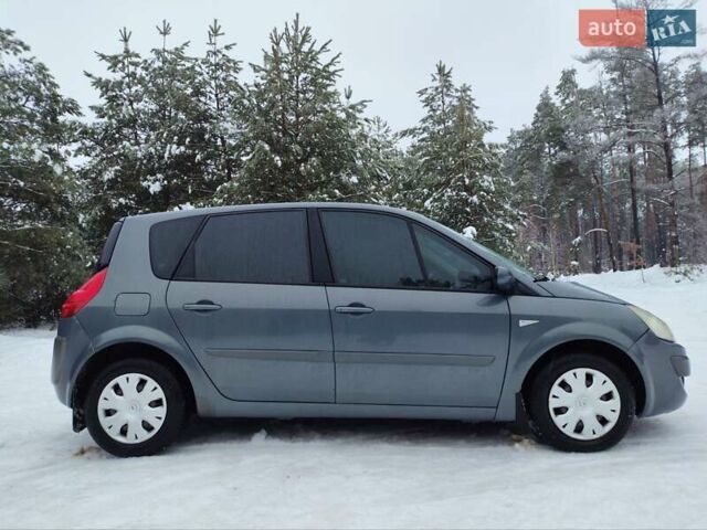 Серый Рено Сценик, объемом двигателя 1.5 л и пробегом 290 тыс. км за 5700 $, фото 1 на Automoto.ua