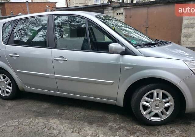Серый Рено Сценик, объемом двигателя 1.6 л и пробегом 212 тыс. км за 6300 $, фото 1 на Automoto.ua