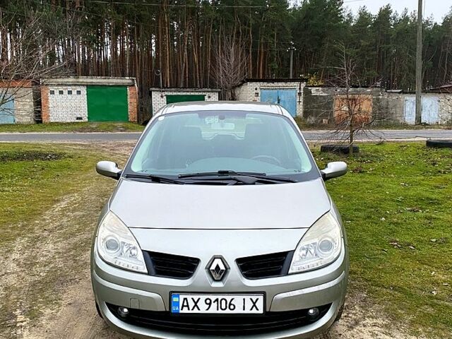 Серый Рено Сценик, объемом двигателя 1.5 л и пробегом 200 тыс. км за 5500 $, фото 1 на Automoto.ua