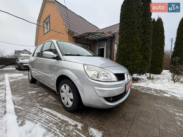 Серый Рено Сценик, объемом двигателя 1.6 л и пробегом 188 тыс. км за 4899 $, фото 1 на Automoto.ua