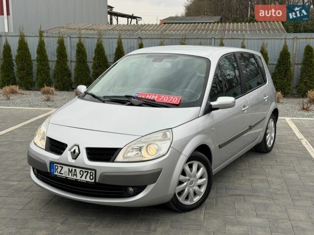 Серый Рено Сценик, объемом двигателя 1.6 л и пробегом 123 тыс. км за 4900 $, фото 1 на Automoto.ua