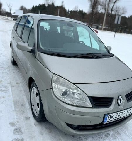 Серый Рено Сценик, объемом двигателя 1.5 л и пробегом 253 тыс. км за 4350 $, фото 1 на Automoto.ua