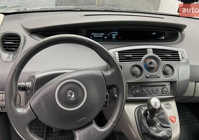 Сірий Рено Сценік, об'ємом двигуна 1.6 л та пробігом 187 тис. км за 5750 $, фото 1 на Automoto.ua