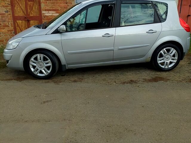 Рено Сценик 2007 в Черкассах на Automoto.ua Серый Рено Сценик, объемом двигателя 16 л и пробегом 175 тыс. км за 5400 $, фото 1 на Automoto.ua