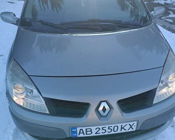 Серый Рено Сценик, объемом двигателя 1.5 л и пробегом 220 тыс. км за 4800 $, фото 1 на Automoto.ua