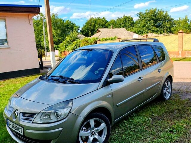 Серый Рено Сценик, объемом двигателя 2 л и пробегом 0 тыс. км за 5200 $, фото 1 на Automoto.ua