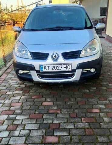 Серый Рено Сценик, объемом двигателя 1.5 л и пробегом 250 тыс. км за 6300 $, фото 1 на Automoto.ua