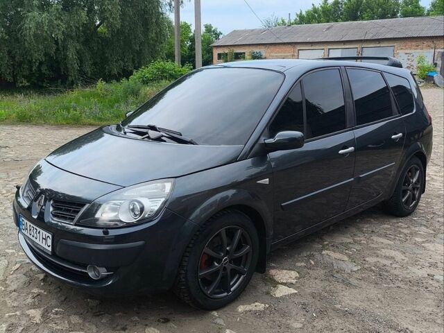 Серый Рено Сценик, объемом двигателя 2 л и пробегом 255 тыс. км за 6500 $, фото 1 на Automoto.ua