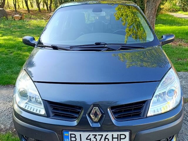 Сірий Рено Сценік, об'ємом двигуна 1.5 л та пробігом 290 тис. км за 4800 $, фото 1 на Automoto.ua