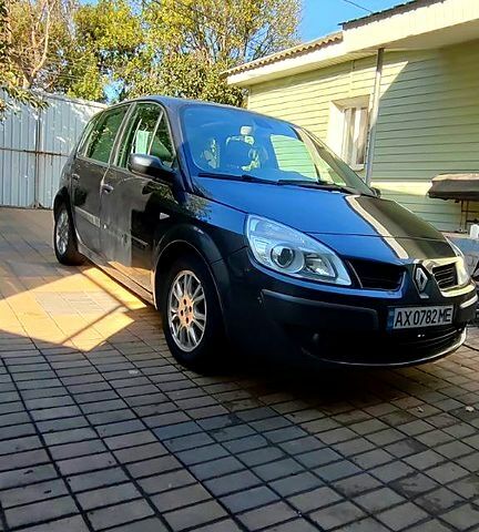 Серый Рено Сценик, объемом двигателя 2 л и пробегом 200 тыс. км за 5500 $, фото 1 на Automoto.ua