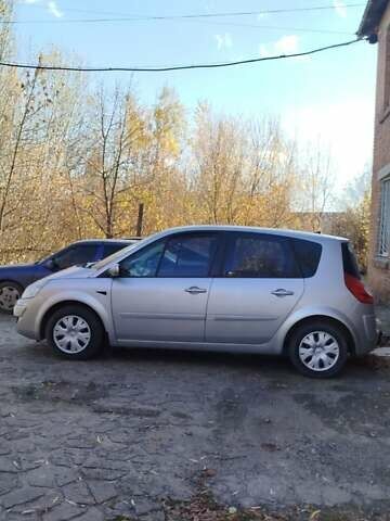 Серый Рено Сценик, объемом двигателя 1.6 л и пробегом 239 тыс. км за 5800 $, фото 1 на Automoto.ua