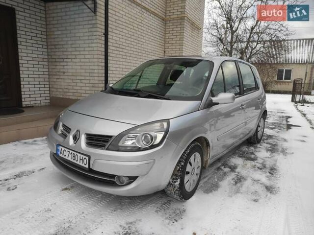 Серый Рено Сценик, объемом двигателя 1.6 л и пробегом 121 тыс. км за 5800 $, фото 1 на Automoto.ua