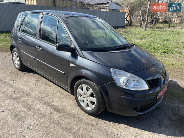 Серый Рено Сценик, объемом двигателя 1.6 л и пробегом 210 тыс. км за 5200 $, фото 1 на Automoto.ua