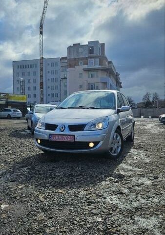 Серый Рено Сценик, объемом двигателя 2 л и пробегом 128 тыс. км за 7300 $, фото 1 на Automoto.ua