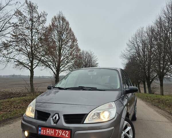 Серый Рено Сценик, объемом двигателя 1.6 л и пробегом 160 тыс. км за 5800 $, фото 1 на Automoto.ua