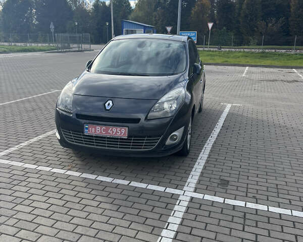 Сірий Рено Сценік, об'ємом двигуна 1.6 л та пробігом 148 тис. км за 6800 $, фото 1 на Automoto.ua