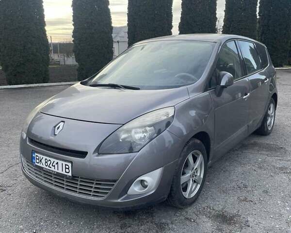 Сірий Рено Сценік, об'ємом двигуна 1.46 л та пробігом 269 тис. км за 6500 $, фото 1 на Automoto.ua