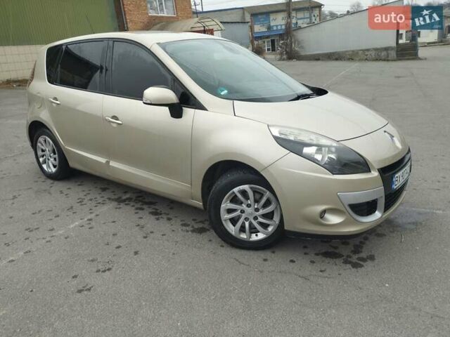 Серый Рено Сценик, объемом двигателя 1.6 л и пробегом 250 тыс. км за 6600 $, фото 1 на Automoto.ua