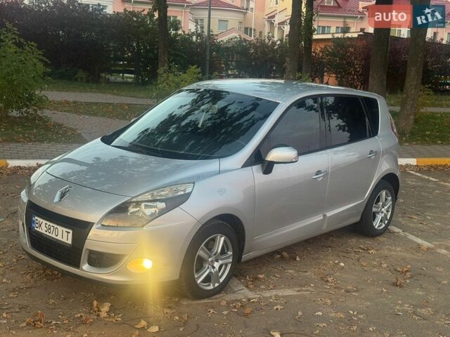 Серый Рено Сценик, объемом двигателя 2 л и пробегом 238 тыс. км за 6950 $, фото 1 на Automoto.ua