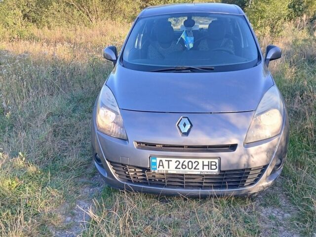 Сірий Рено Сценік, об'ємом двигуна 1.46 л та пробігом 375 тис. км за 4900 $, фото 1 на Automoto.ua