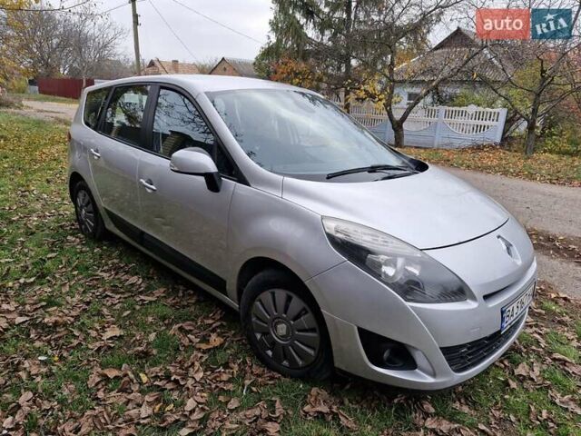 Серый Рено Сценик, объемом двигателя 1.46 л и пробегом 290 тыс. км за 6300 $, фото 1 на Automoto.ua