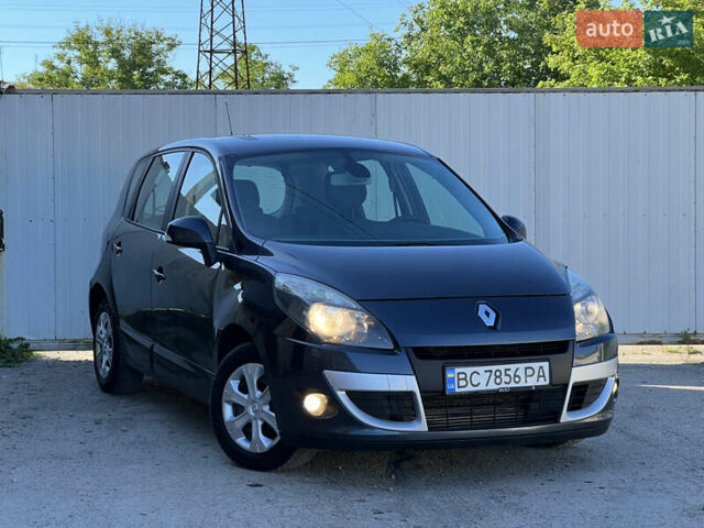 Сірий Рено Сценік, об'ємом двигуна 1.5 л та пробігом 267 тис. км за 5600 $, фото 1 на Automoto.ua