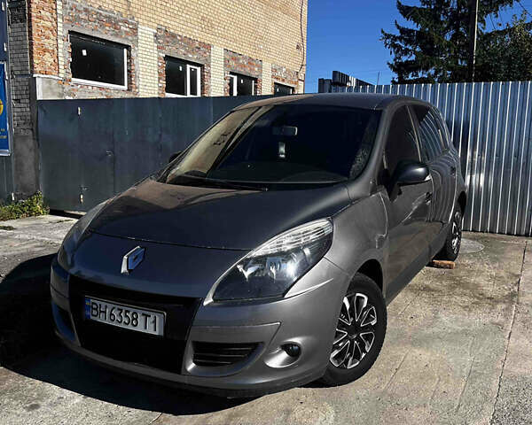 Сірий Рено Сценік, об'ємом двигуна 1.46 л та пробігом 221 тис. км за 5100 $, фото 1 на Automoto.ua