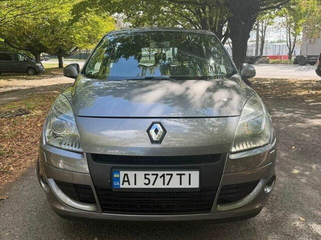 Сірий Рено Сценік, об'ємом двигуна 1.5 л та пробігом 258 тис. км за 6800 $, фото 1 на Automoto.ua