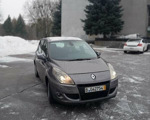 Сірий Рено Сценік, об'ємом двигуна 1.46 л та пробігом 266 тис. км за 5850 $, фото 1 на Automoto.ua